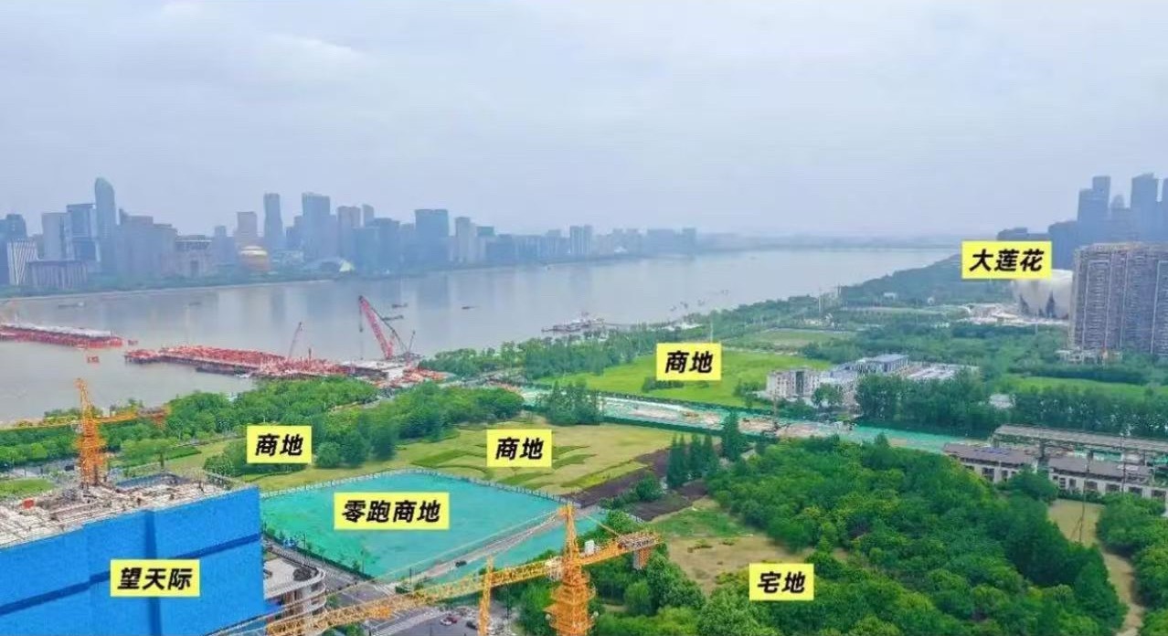 零跑科技 5月28日消息，浙江零跑科技股份有限公司28日竞得杭州奥体国际商务区首