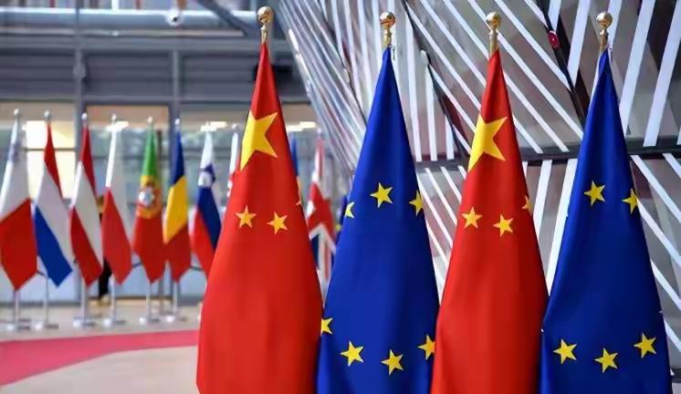 马年春节，美欧日印争着给中国拜年“添乐子”
 
美国驻华使领馆以“春风得意马蹄疾