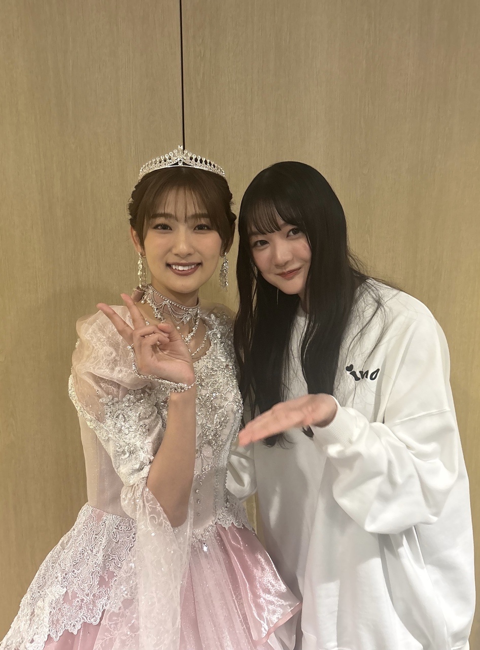 目黒陽色「井上さん改めまして、ご卒業おめでとうございます🌸一緒に活動させていた