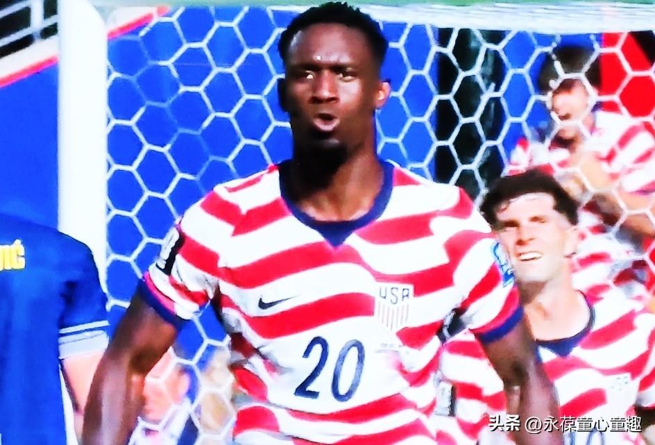 巴拉贡进球染红，美国队2-0战胜波黑队，挺进世界杯16强！
 
 
北京时间7月