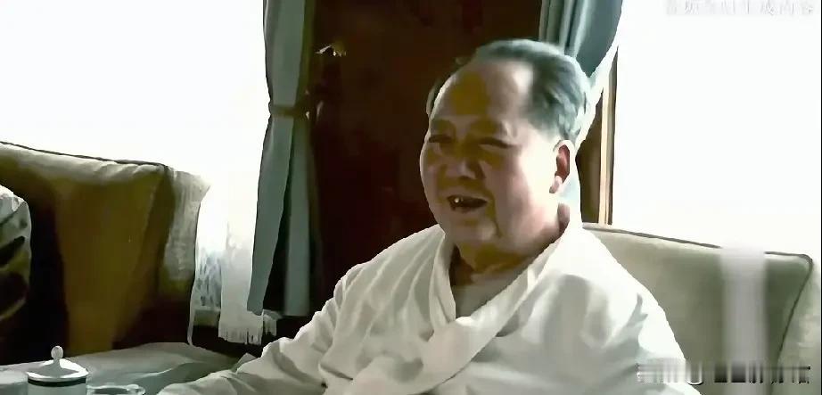 人民就是上帝，谁惹怒了人民，谁必定要垮台。