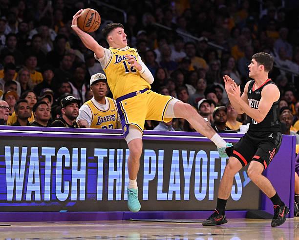 拉拉维亚虽然个人能力有限，但是毕竟活力和积极性都是不错的。面对天赋更好但是技术平