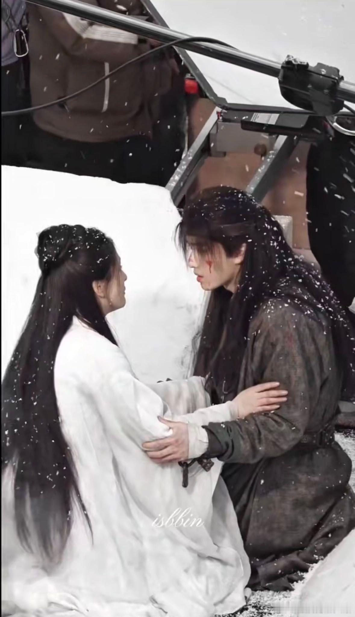 张康乐去青海也是糙汉皮 诡秘这期糙汉帅哥是定制款吧！青海无滤镜下的粗粝脸，眼神里