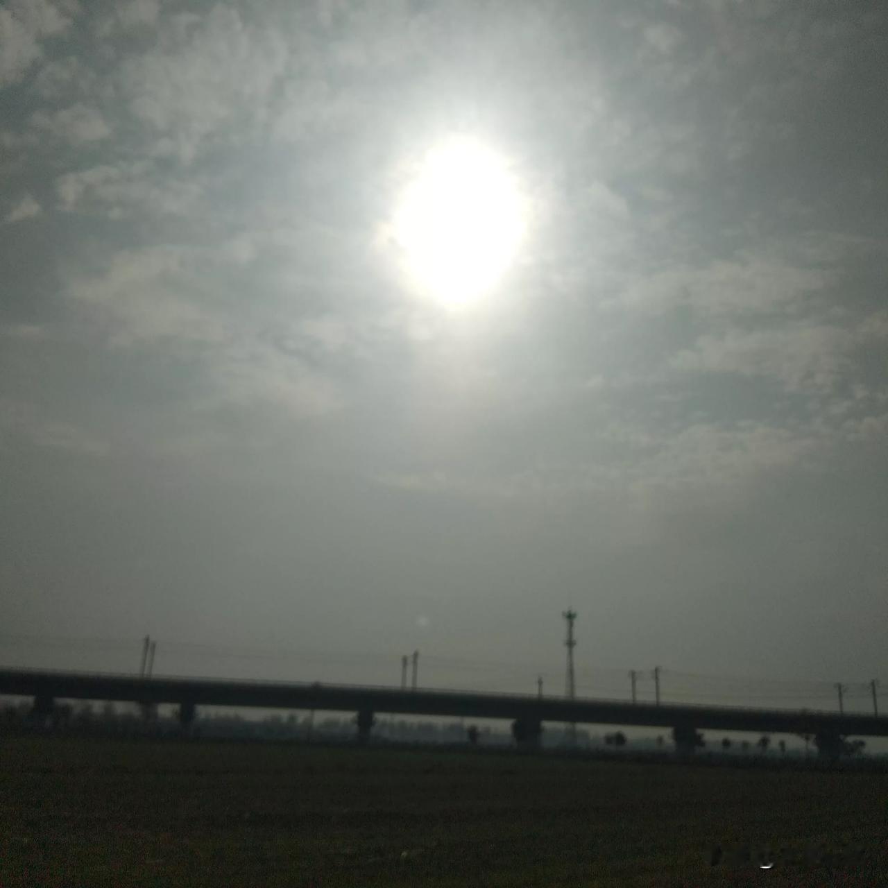 立冬无雨是好是坏？今年是寒冬还是冷冬？老一辈有传下来的说法，立冬一日晴，一冬凌，