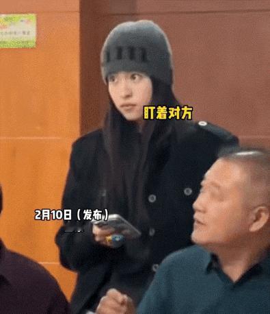 谁能想到，一个眼神就能治好了酒桌上的坏毛病！山东这位女儿，简直是教科书级别的护爸