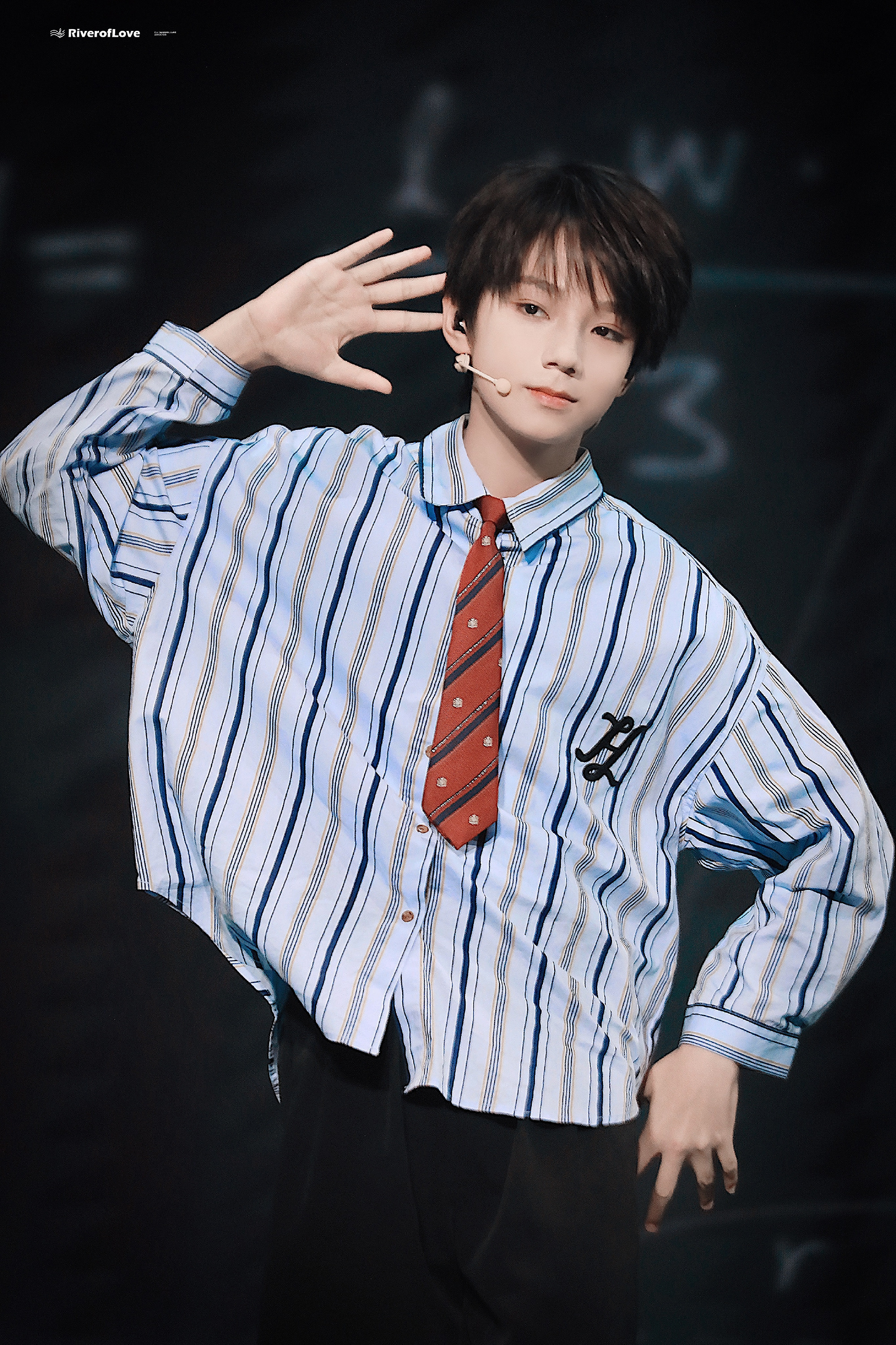 #王橹杰[超话]##王橹杰[超话]##王橹杰 劈波斩浪# 🌻#王橹杰 全力以赴