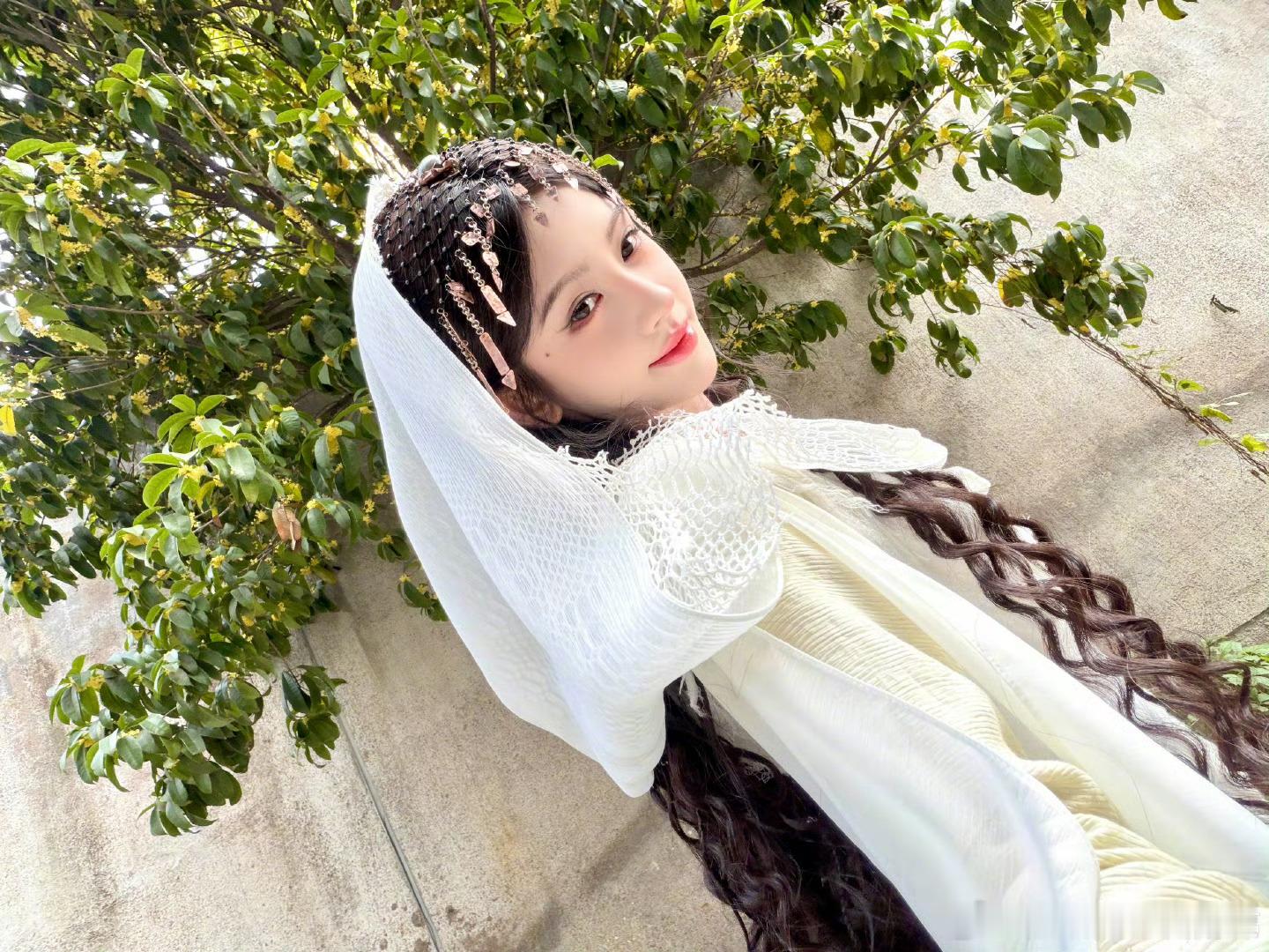 jjy鞠婧祎露芜衣 jjy鞠婧祎姜黎非时常讨厌自己圆圆的脸蛋 直到你说好可爱\(