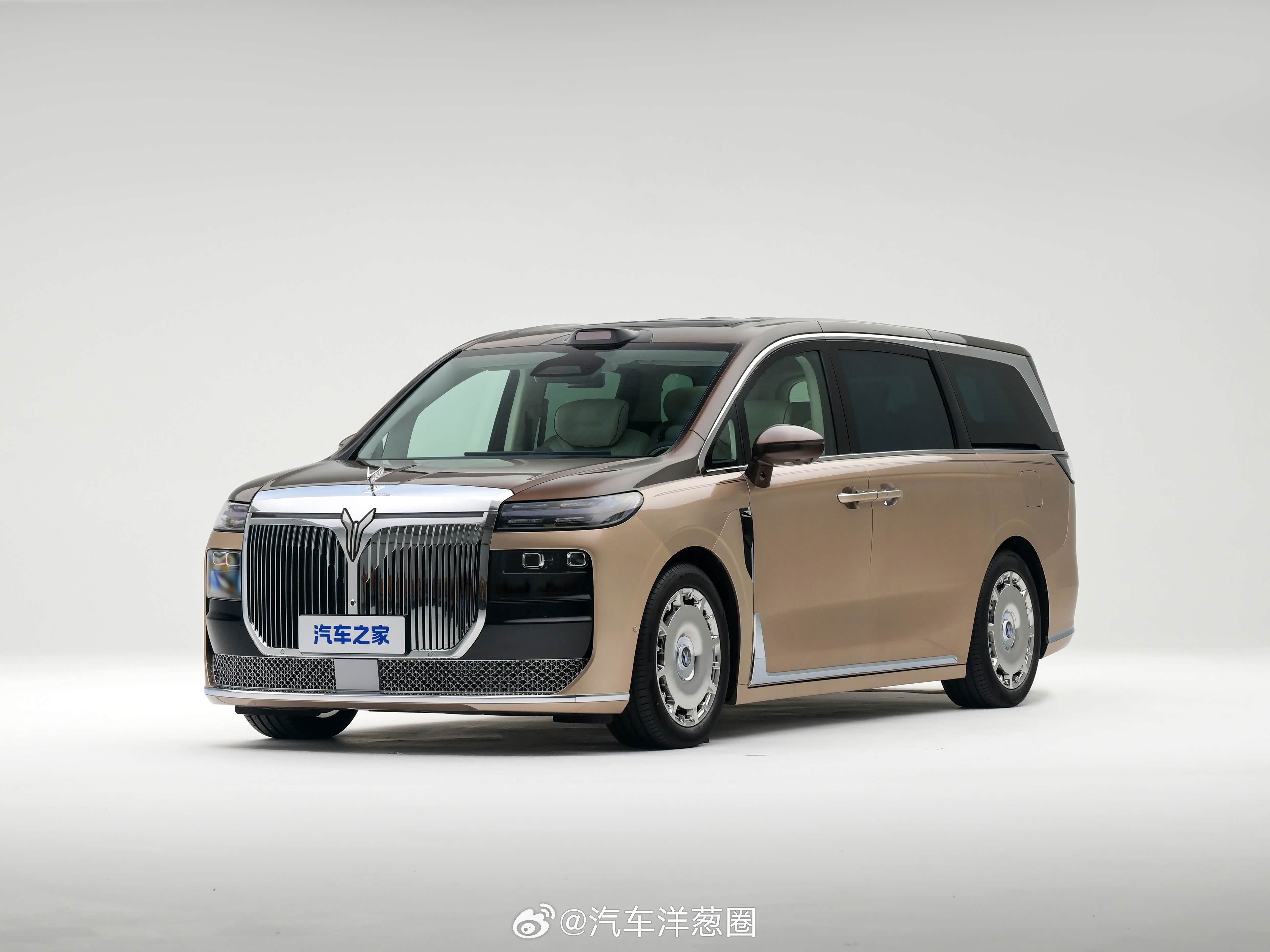 岚图梦想家9上市，800V高压平台+三腔空悬+后轮转向售价41.99-52.99