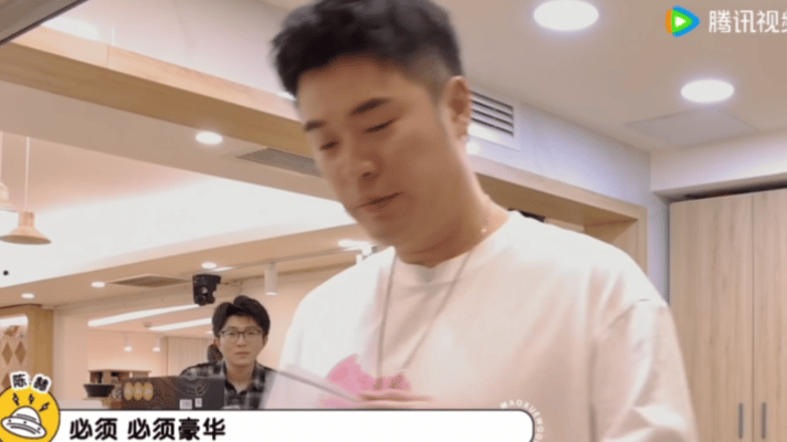 陈赫不语只是疯狂投喂 我都不敢想，我要是有这么一个朋友我会多么开心，可能我一个月