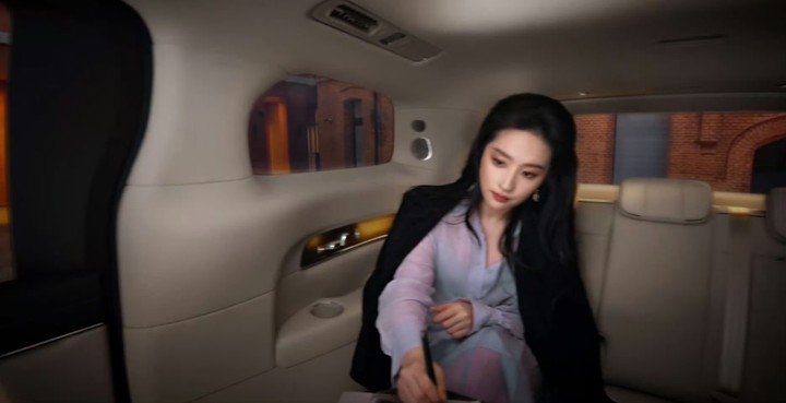 刘亦菲随手一截都是神图刘亦菲客观存在的美貌刘亦菲妥妥的颜值教科书范本 