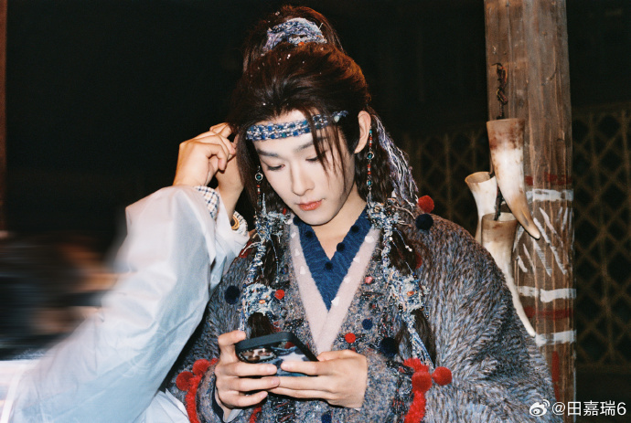 田嘉瑞cue了宫远徵田嘉瑞直播cue宫远徵 说卓翼宸和龙神太像了，所以更喜欢宫远