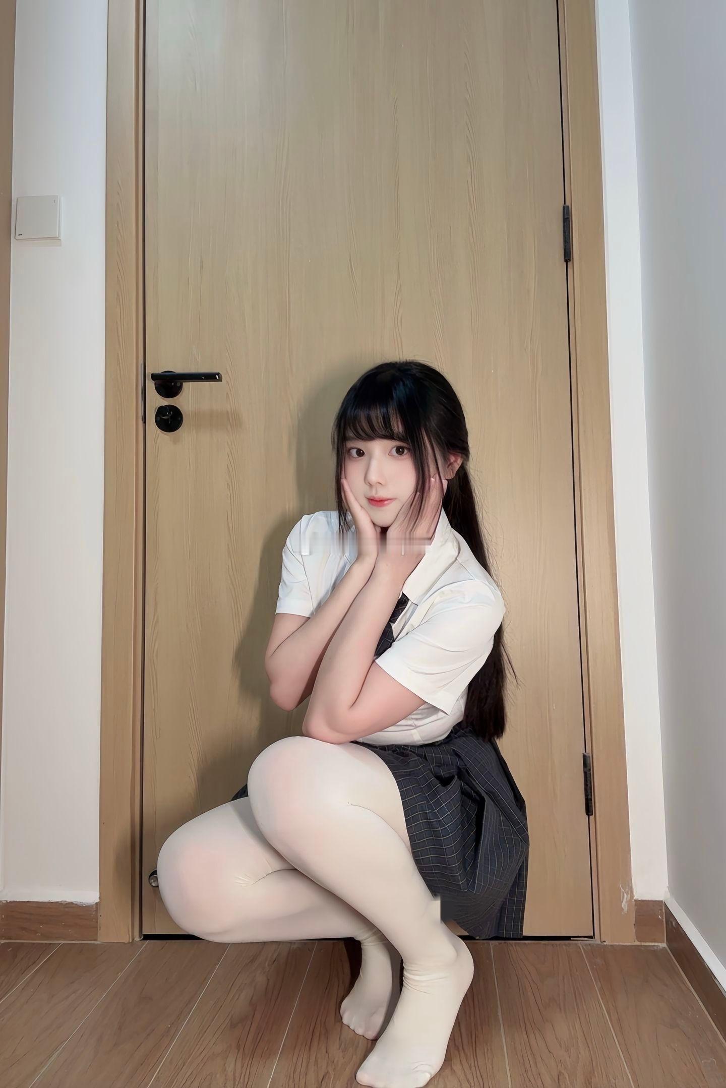 找个对象，能每天请我喝安慕希就行 