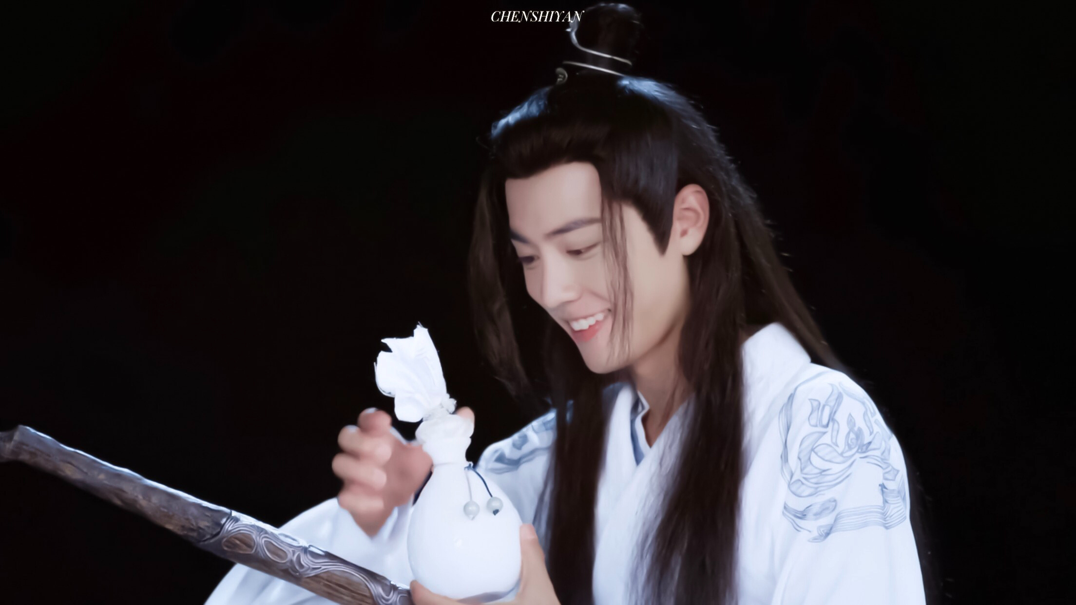 ♡⃝ 𝒍𝒐𝒗𝒆 ʚɞ ☽⋆❥ »»  我有天子笑，你有故事吗？◎