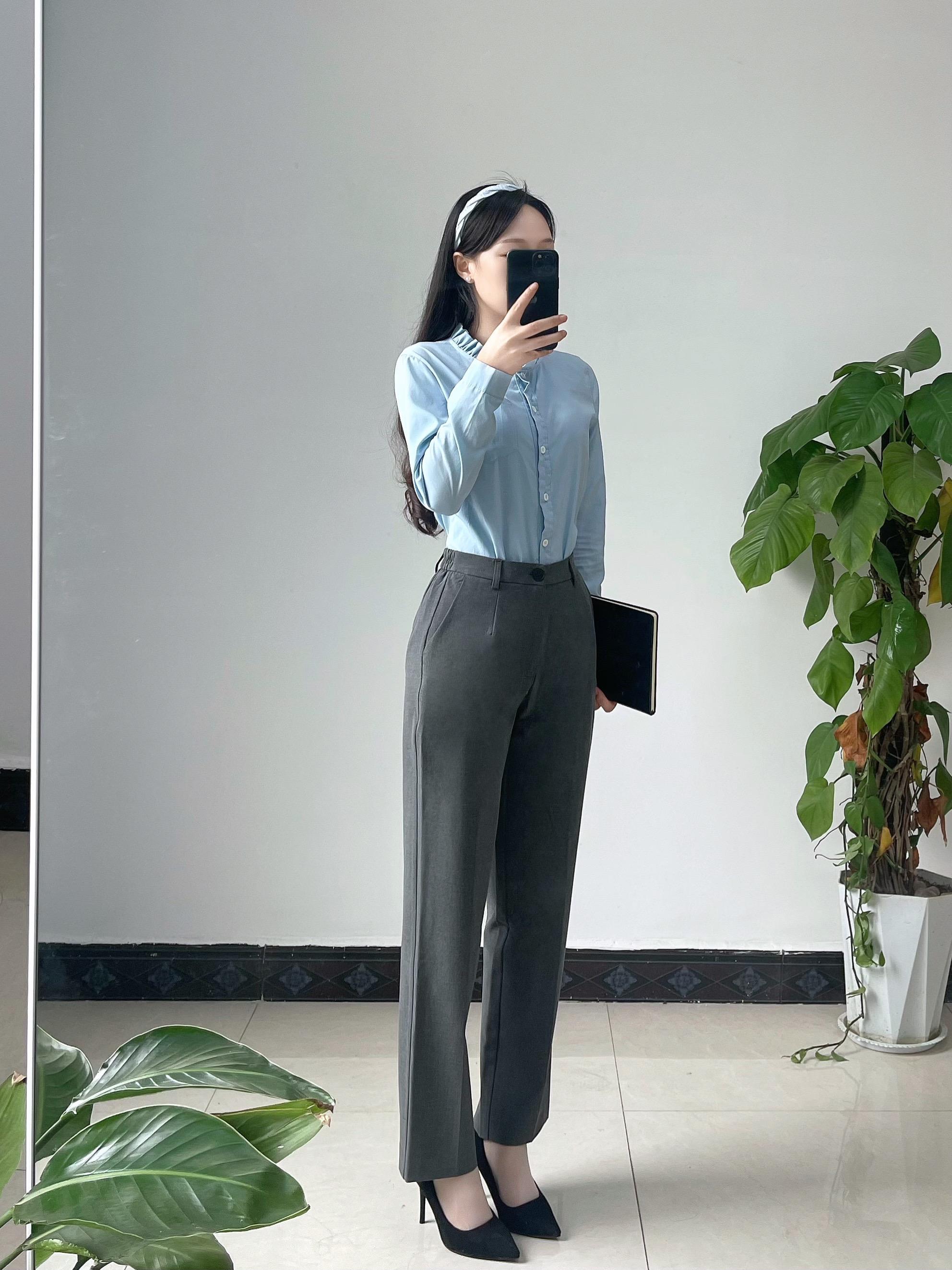 教书先育人，育人先正心！