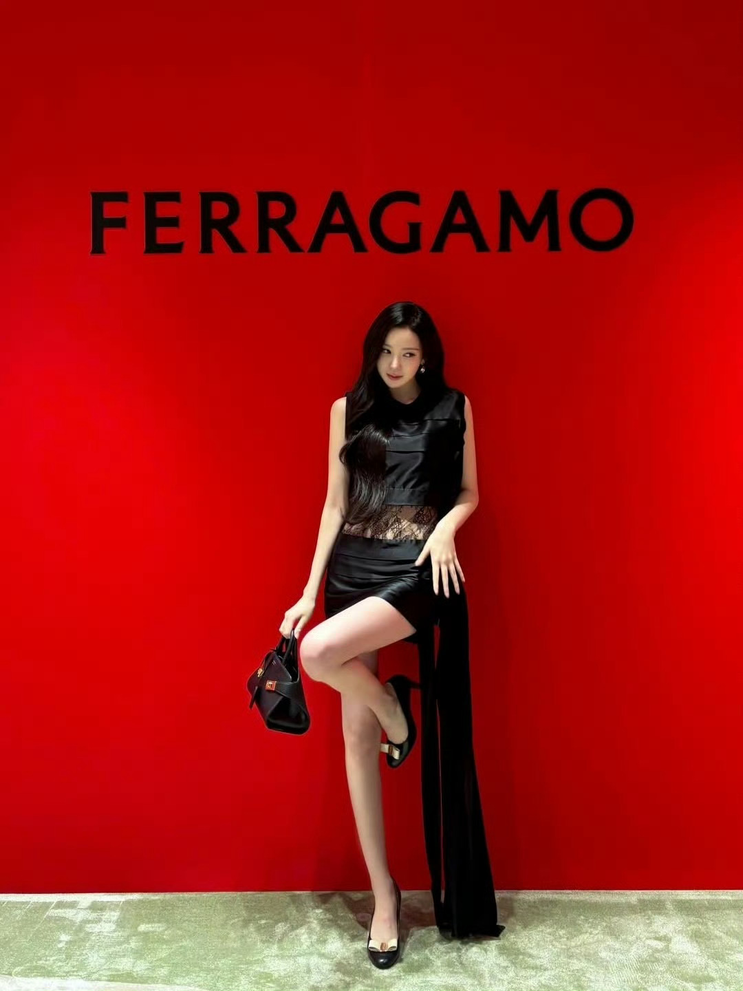 「 Narin 」x FERRAGAMO 