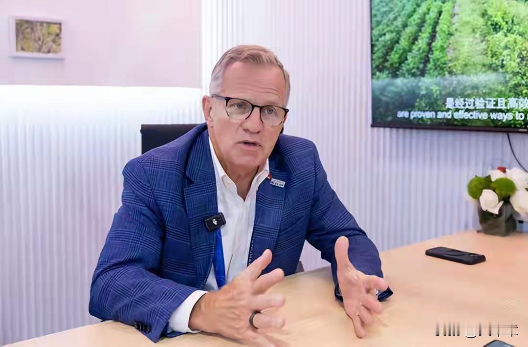 美国放下身段求中国买大豆，背后藏着3个扎心真相……
 曾经在贸易领域硬气十足的美