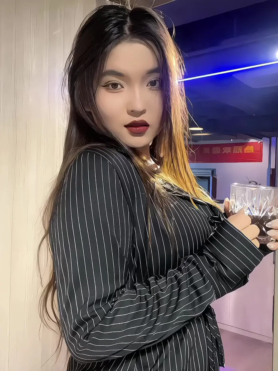 陪你演而已 还真以为 被你玩透了嘛.🥂🤙🏼