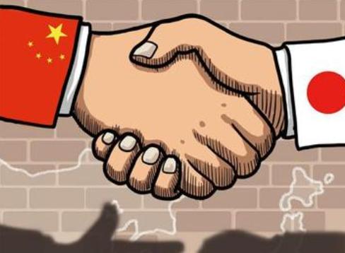 中国总是退，总是忍让；最让人头疼的是，中国从来没有灭亡日本的军事计划与准备。有人