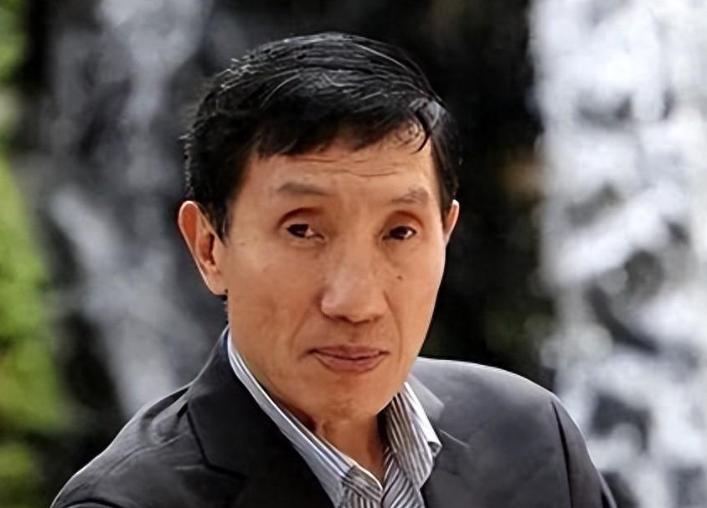 “中国拿什么挑战美国？人均收入只有人家的8%！”就是这位中国经济领域专家-黄亚生