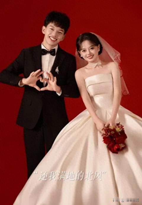 自幼父母缺位，小伙结婚无亲友撑场，全国网友赴宴：温柔治愈全网