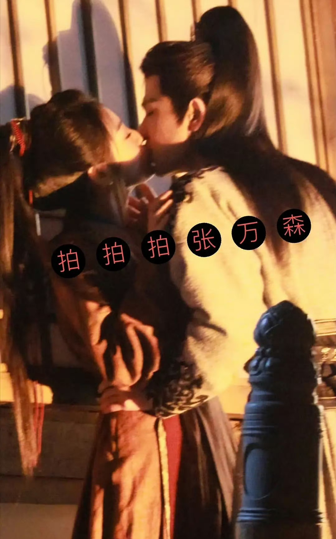 《逐玉》吻戏路透来了，听说亲了一分钟！这波糖撒得也太甜了吧！期待正片，田曦薇和张