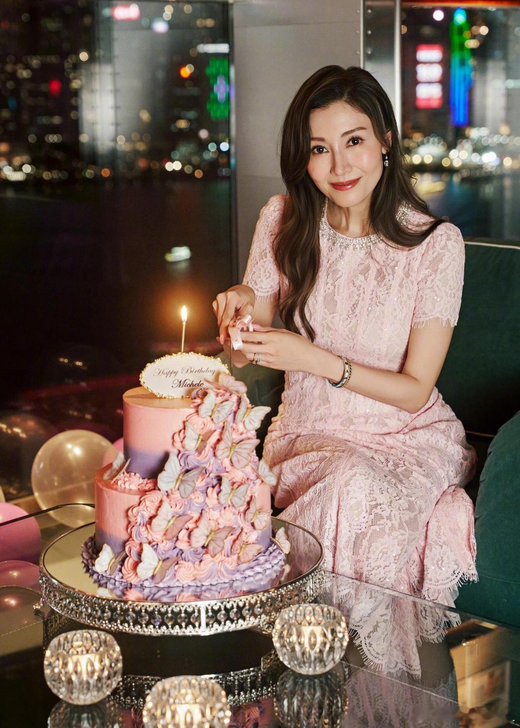 李嘉欣依然美的无边 ​​​
