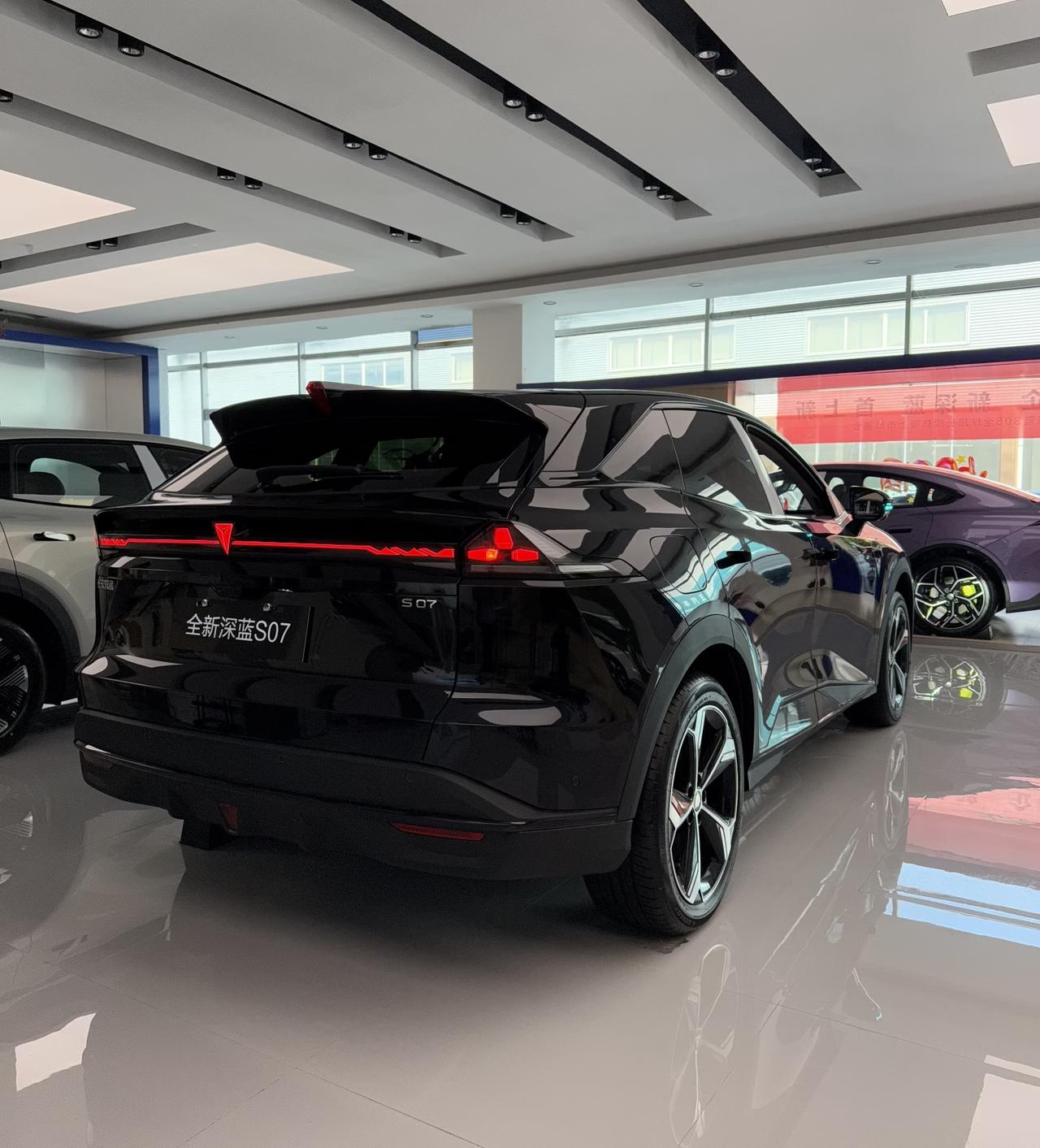 你说纠结不纠结，买个车真不易！

年底换车折扣力度大，最近儿子在
长沙在长安启源