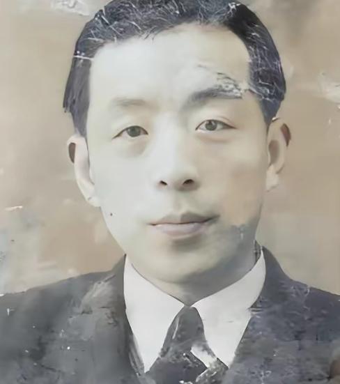 台湾白色恐怖时期，我党在台有三条地下情报线，台工委蔡孝乾是一条，吴石是一条，这两