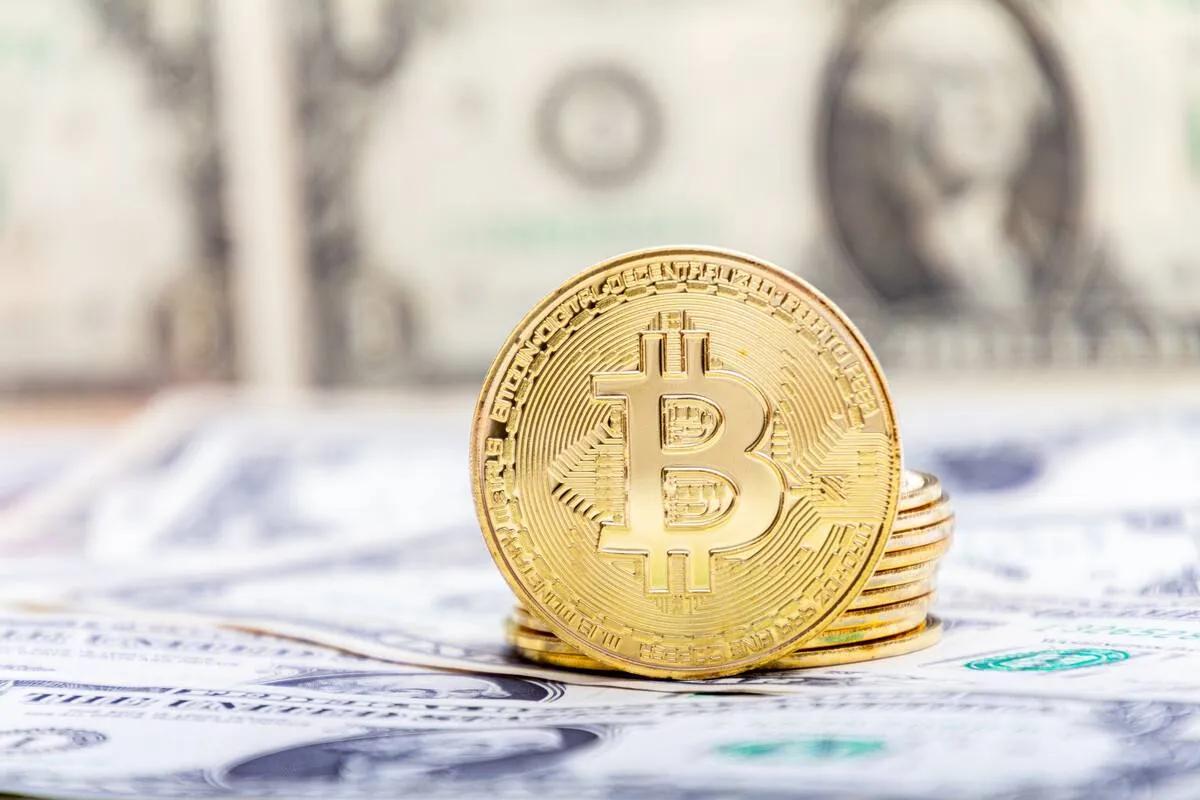 今日比特币7个月来首次跌破9万美元，大家觉得比特币价格会继续下探吗？你问我答 