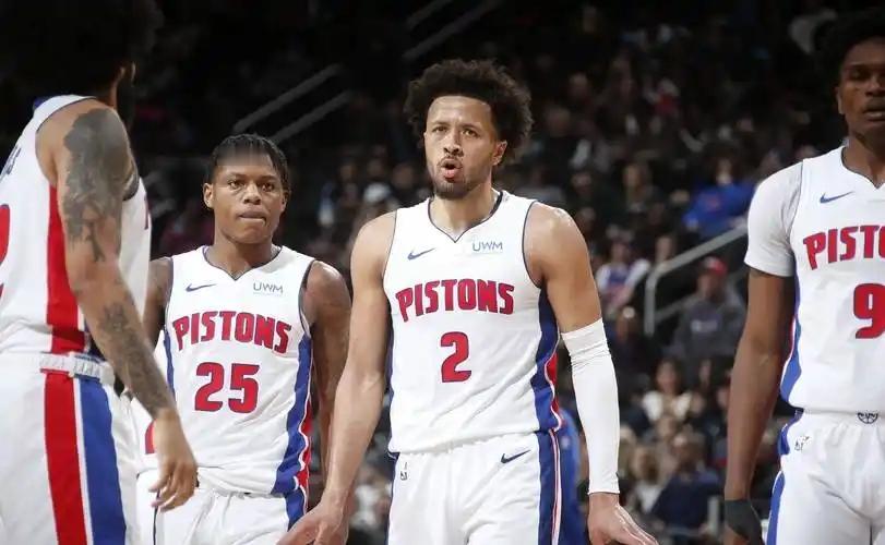 很多人看不懂，为什么常规赛第一的活塞，一进季后赛就成了“软脚虾”？其实真相很残酷