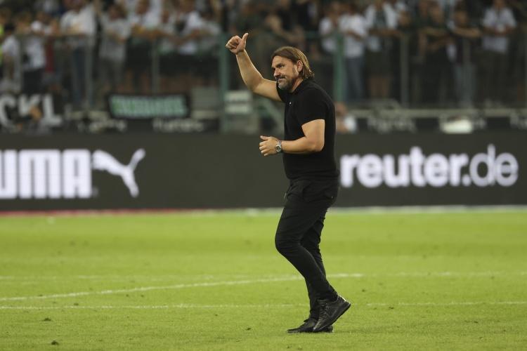 法尔克：我们重心在英超，但若在足总杯创造历史也不错3月9日讯 利兹联主帅丹尼尔·