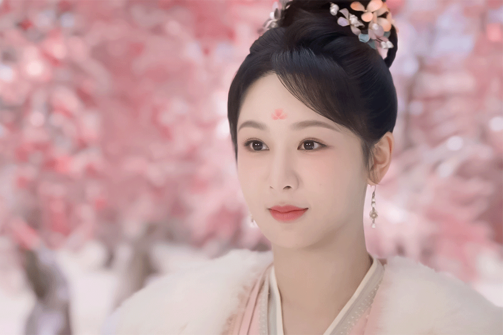 #长相思是杨紫自己决定的第一个戏# 这就不得不说作为演员杨紫不仅眼光好，也能做到