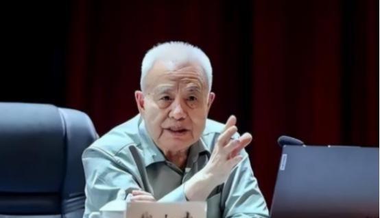 国外军事专家说，若美俄打起来，全球会有50亿人死亡。但如果美国和中国爆发核战情况