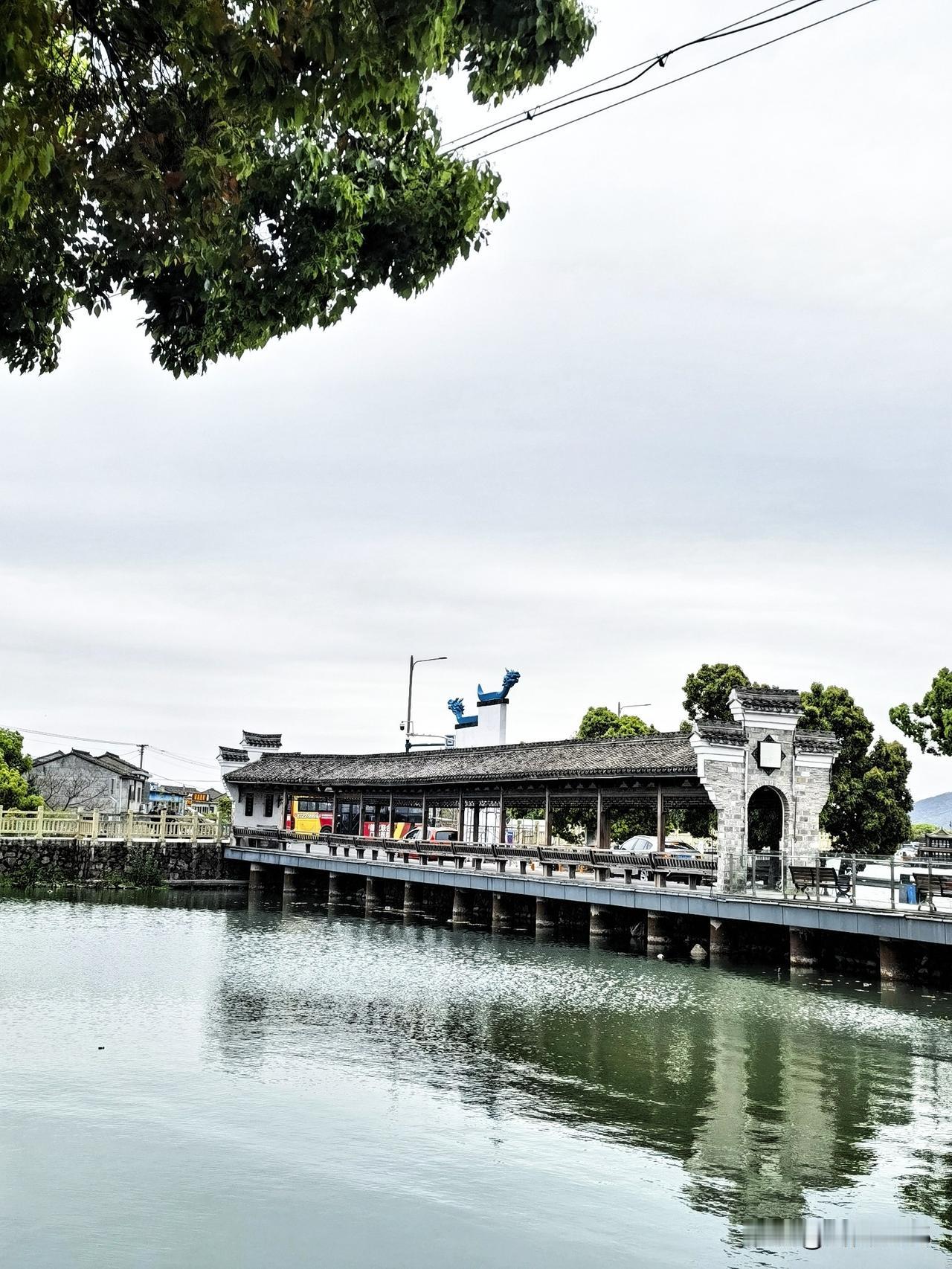 东钱湖畔的春日漫游

再次走进陶公村，第一次踏入公路右边的忻氏宗祠，便被那份宗族