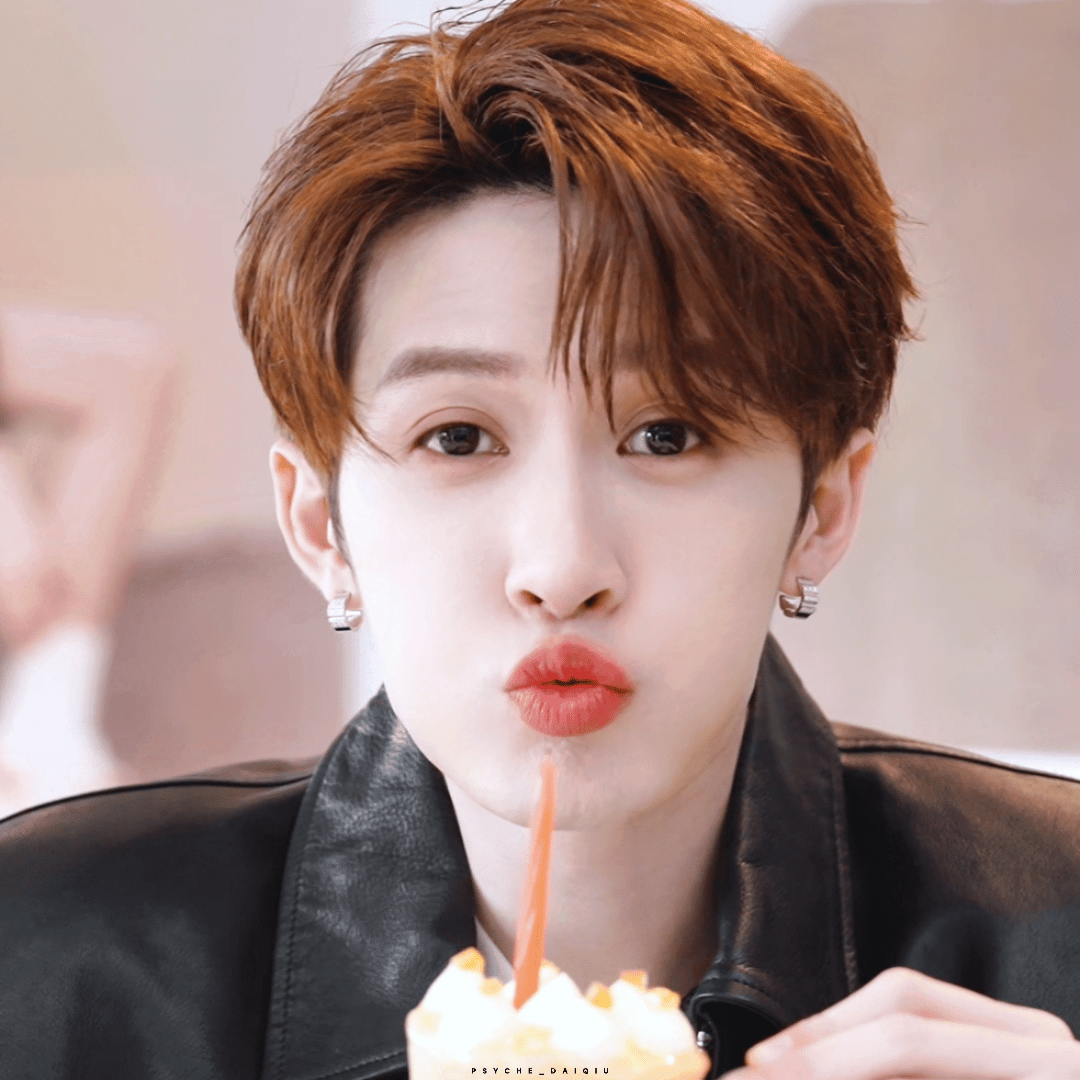 细数下来，檀健次好像没有一个香饼，资源平平，大概是因为硬件限制了塑造角色的机会 