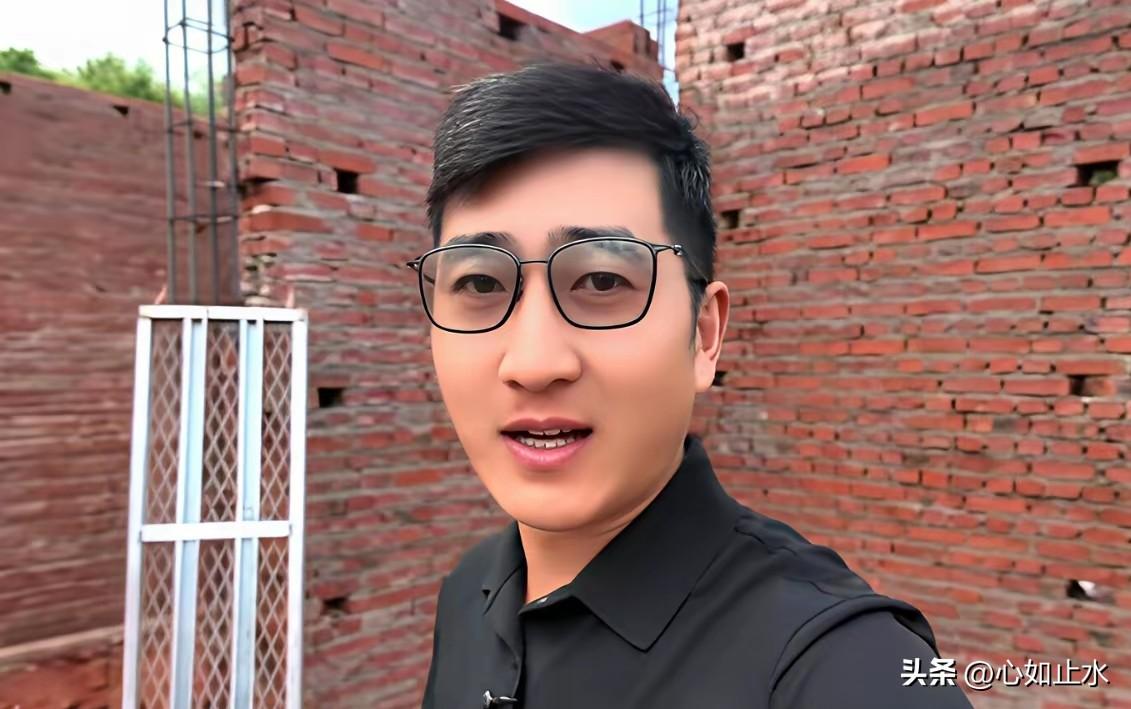 同样都是跨国博主，有没有孩子的差别竟然这么大

很多网友一刀切地吐槽海外博主都是