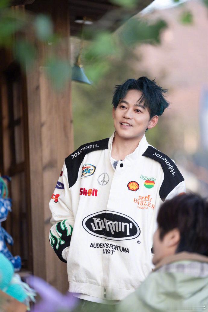 苏醒告别快乐老友记苏醒发文官宣快乐老友记录制收官，真诚感谢所有观众的包容支持，满