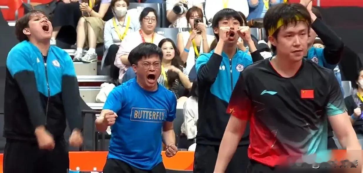 中国台北男乒主教练王翊泽尴尬了！

亚运会男团半决赛王楚钦在2:0领先的情况下被