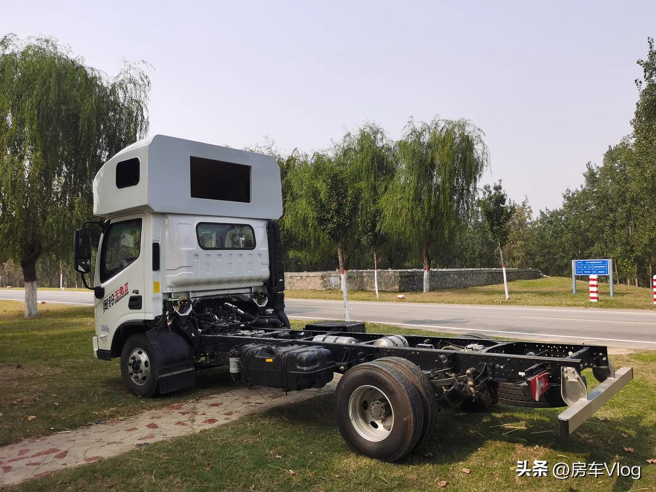 福田汽车宽体轻卡均可安装

在轻卡睡眠仓，你将体验到无与伦比的舒适度和高端品质。