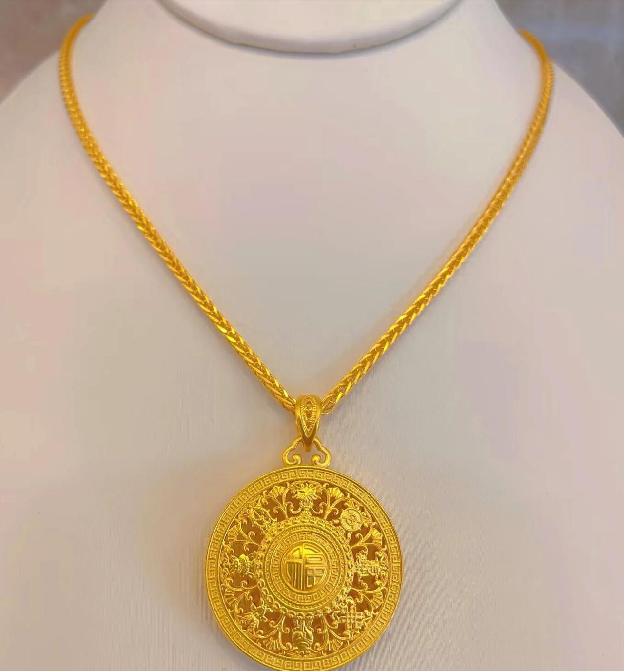 祝福妈妈生日快乐罗盘一戴，好运连连！今天妈妈生日，平时为我们带孩子也挺辛苦，今天