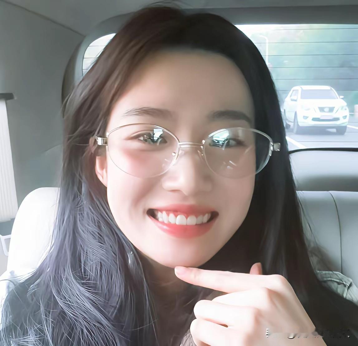 一看就知道，这是一个黄花大闺女！