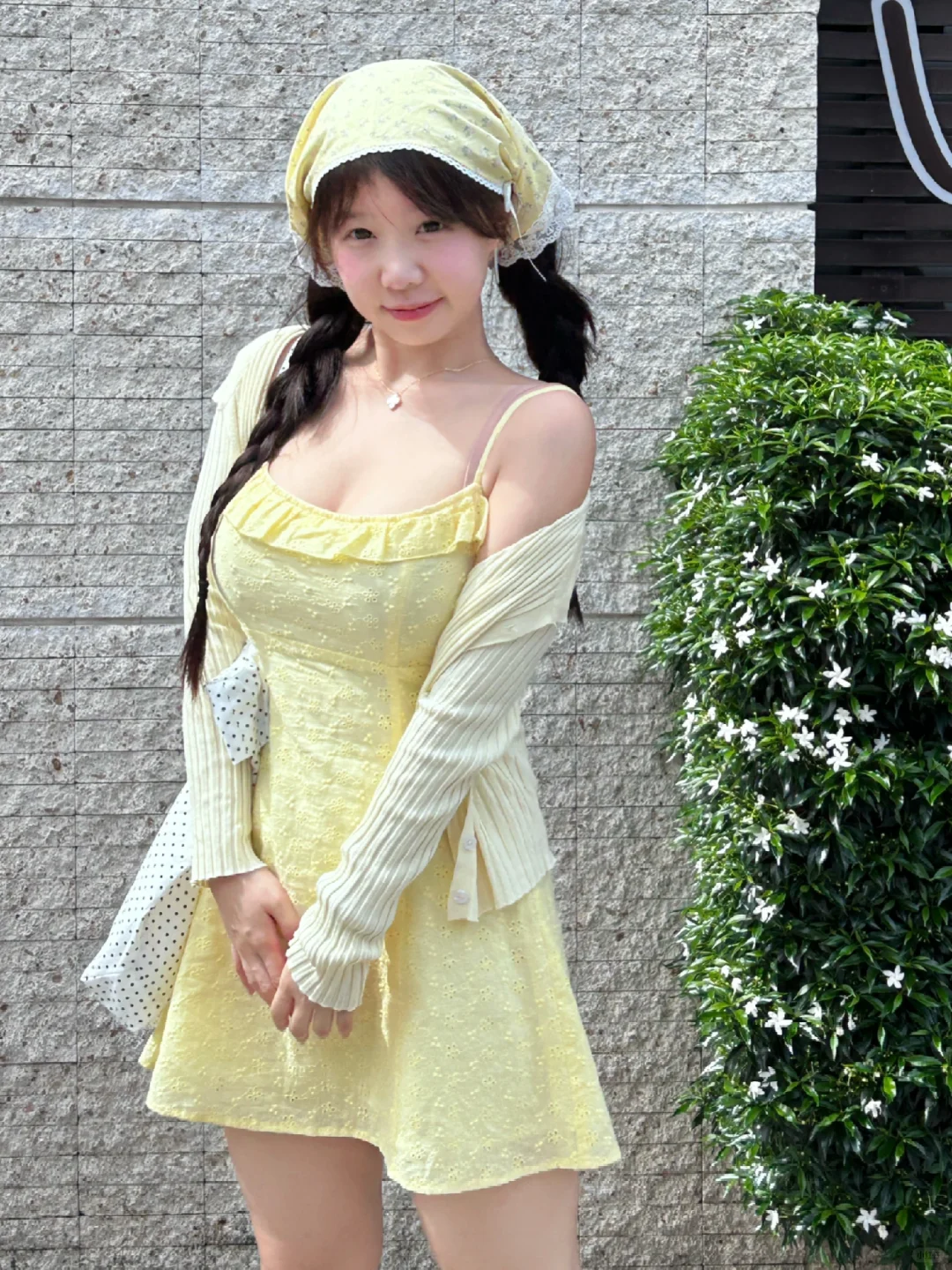 我宣布奶黄色是z适合暖皮的颜色！！超显白！！！