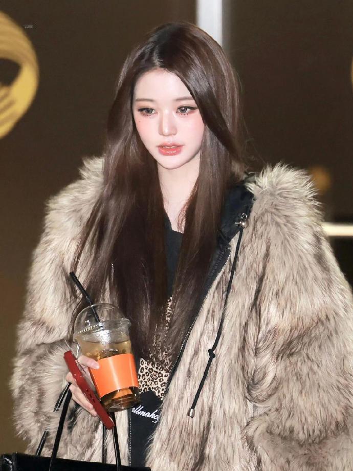 张元英今日音乐银行下班饭拍🫶🏻 ​​​