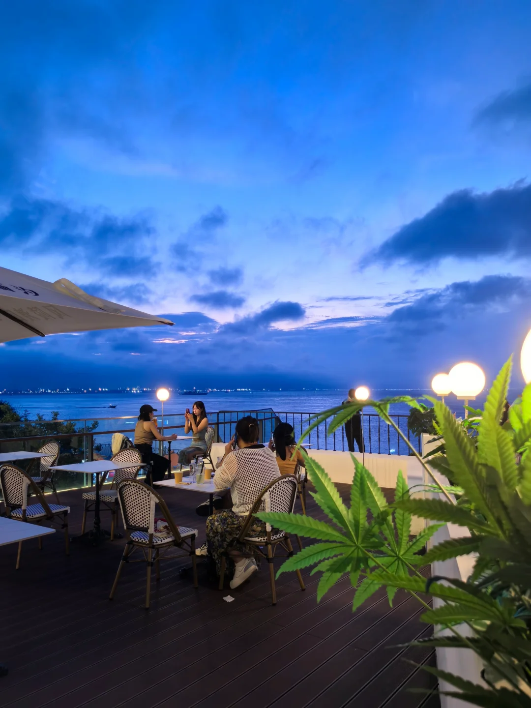 9.18青岛 太阳的脸阴沉了一天