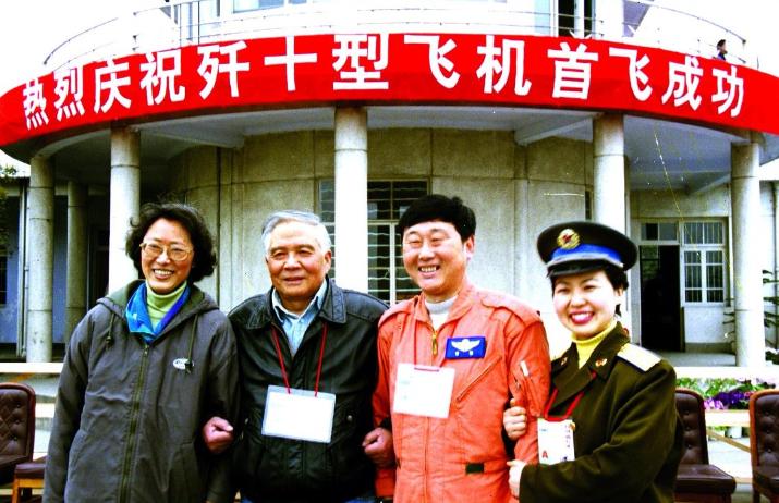 十八个“瞬间”唱响人民空军七十六载时代回响