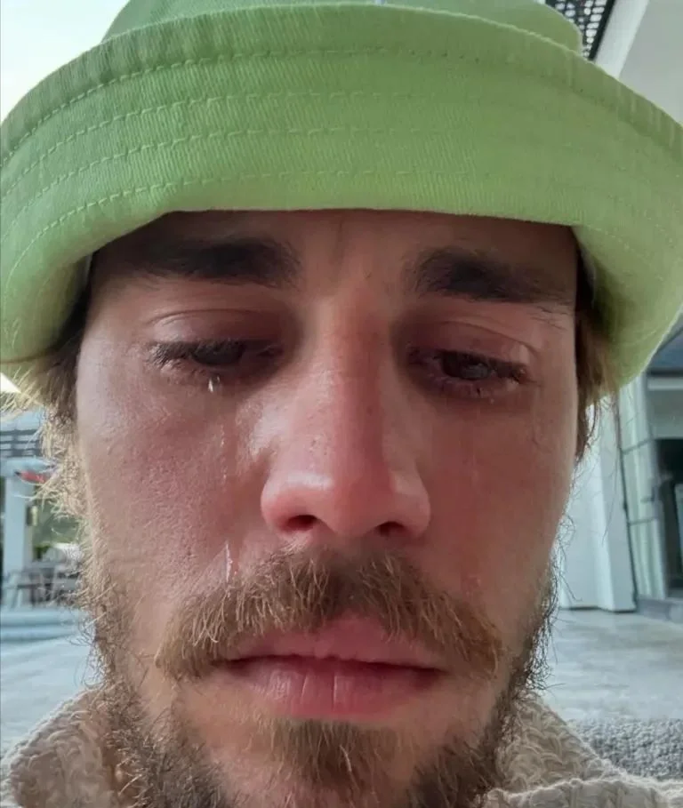 比伯为什么哭了？希望他一切皆好🙏