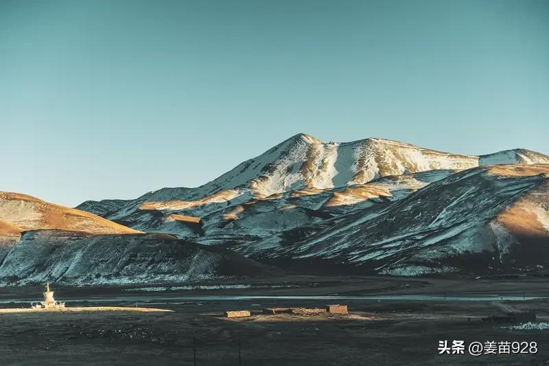 爬过山都知道，累到腿抖时总怀疑自己到不了顶。🌄

但你发现没？再高的山，只要你