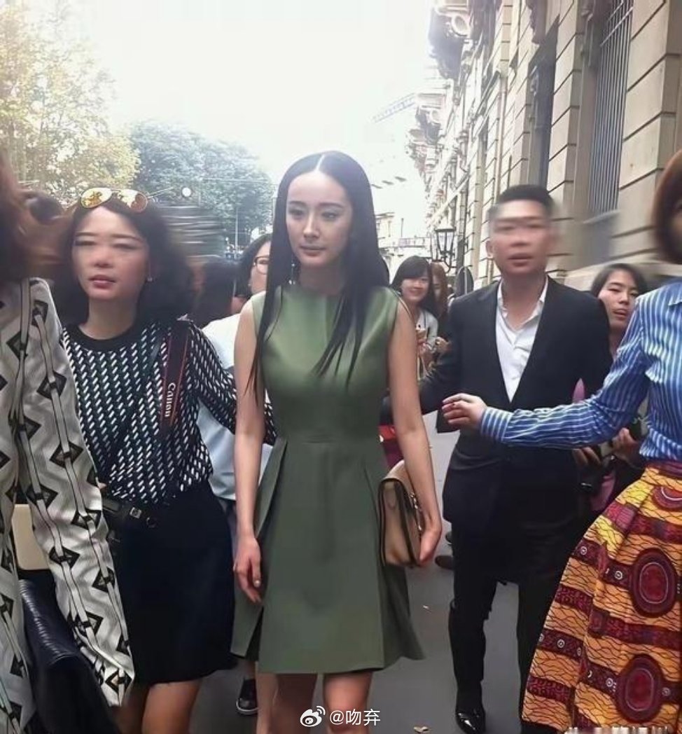 13年街头实拍杨幂，原生状态太绝了 