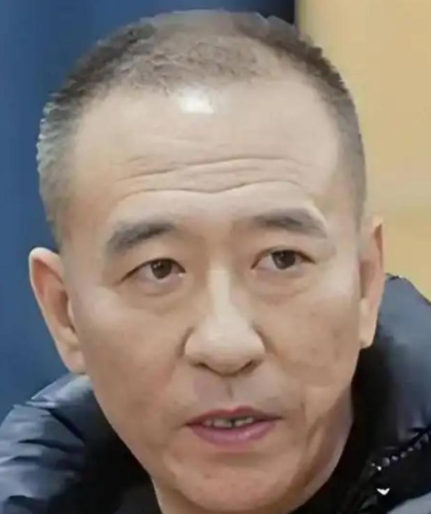 27岁被国家队劝退，五年后连家都搬空了，那会儿削球不吃香，丁松话少，伤多，默默扛