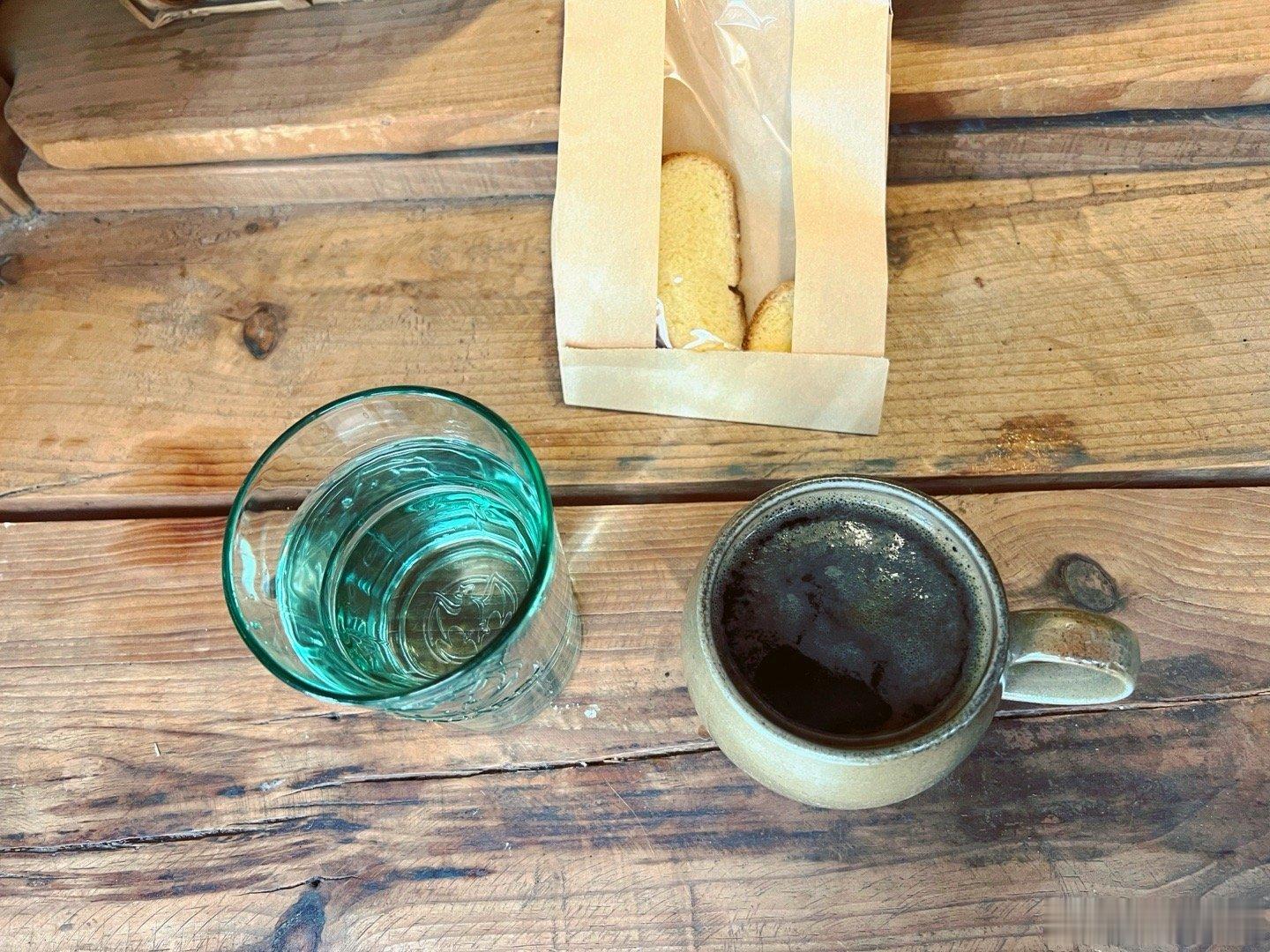 此时此刻吃货 20260622。周一。五月初八。下午茶一杯美式、好几杯甘蔗酒泡的